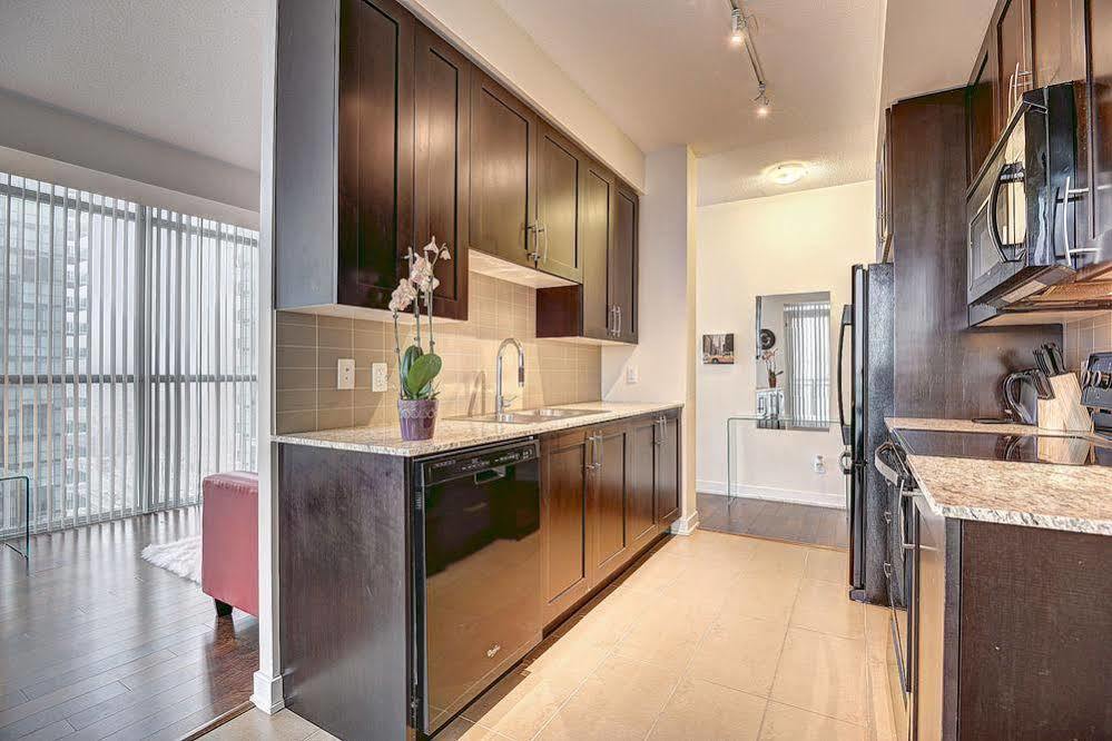 Pathway Suites Mississauga Bagian luar foto