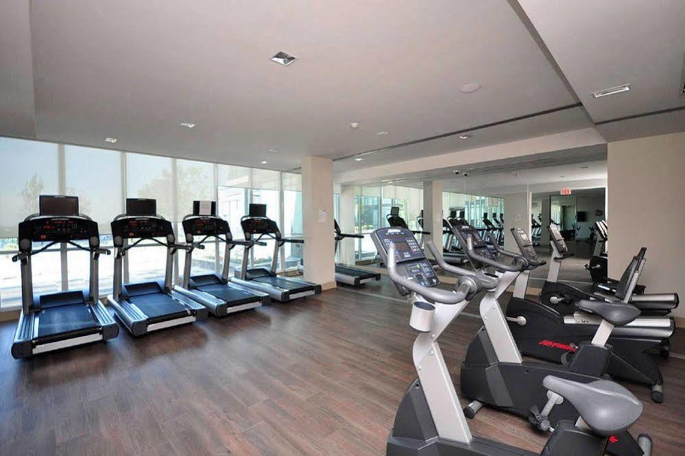 Pathway Suites Mississauga Bagian luar foto