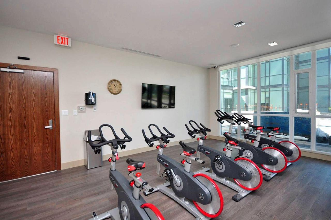 Pathway Suites Mississauga Bagian luar foto